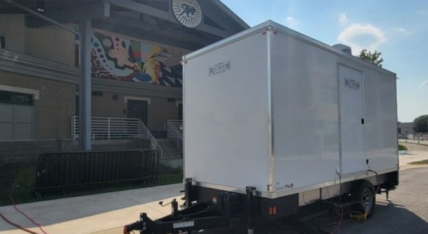 Premium bathroom trailer rentals in Orlando by Amelia Island Restroom Rentals. Clean, stylish, and convenient for any occasion. Call 904-816-3454 to reserve today!